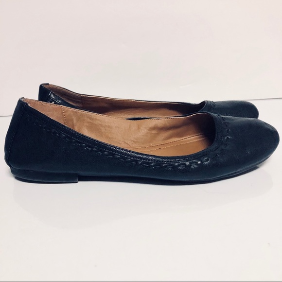 frye leather flats